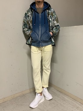 「YANUK（ヤヌーク）のアイテム（パンツ）」を使った、上ノ山 寛瑛さん（メンズ・172cm）の春コーディネート