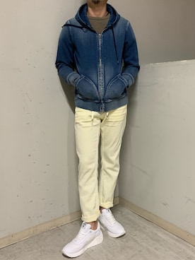 「YANUK（ヤヌーク）のアイテム（パンツ）」を使った、上ノ山 寛瑛さん（メンズ・172cm）の春コーディネート