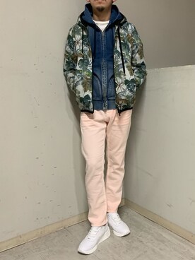 「YANUK（ヤヌーク）のアイテム（パンツ）」を使った、上ノ山 寛瑛さん（メンズ・172cm）の春コーディネート