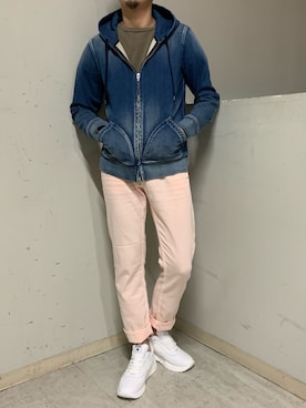 「YANUK（ヤヌーク）のアイテム（パンツ）」を使った、上ノ山 寛瑛さん（メンズ・172cm）の春コーディネート