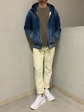 「YANUK（ヤヌーク）のアイテム（パンツ）」を使った、上ノ山 寛瑛さん（メンズ・172cm）の春コーディネート