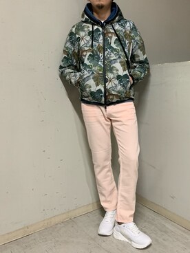 「YANUK（ヤヌーク）のアイテム（パンツ）」を使った、上ノ山 寛瑛さん（メンズ・172cm）の春コーディネート