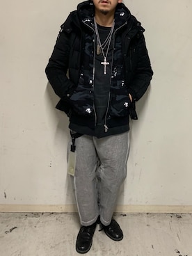 「TATRAS」｜「アイテム（パーカー）」を使った、上ノ山 寛瑛さん（メンズ・172cm）の秋コーディネート