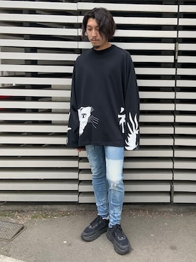 「ビーセカンド」｜「アイテム（スウェット）」を使った、上ノ山 寛瑛さん（メンズ・172cm）の春コーディネート