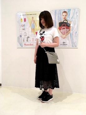 「ACCOMMODE（アコモデ）のアイテム（バッグ）」を使った、ACCOMMODE西宮ガーデンズ店さん（レディース・160cm）の夏コーディネート