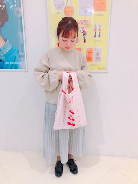 「ACCOMMODE（アコモデ）のアイテム（バッグ）」を使った、ACCOMMODE西宮ガーデンズ店さん（レディース・160cm）の春コーディネート
