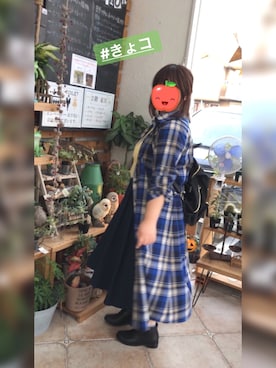 「シャツワンピを羽織る」｜「アイテム（シャツワンピース）」を使った、ダフィーさん（レディース・155cm）の秋コーディネート