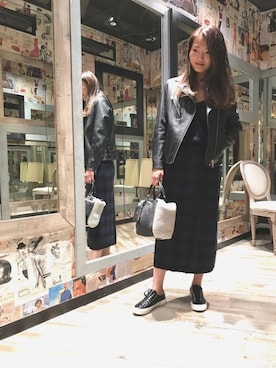 「デニムから始まったライフスタイルブランド」｜「アイテム（ライダースジャケット）」を使った、nanaさん（レディース・167cm）の秋コーディネート