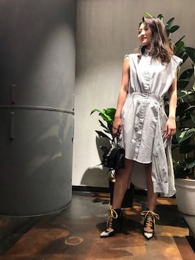 「デニムから始まったライフスタイルブランド」｜「アイテム（シューズ）」を使った、nanaさん（レディース・168cm）の春コーディネート