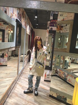 「アイテム（ボディバッグ/ウエストポーチ、シルバー系）」を使った、nanaさん（レディース・168cm）の秋コーディネート