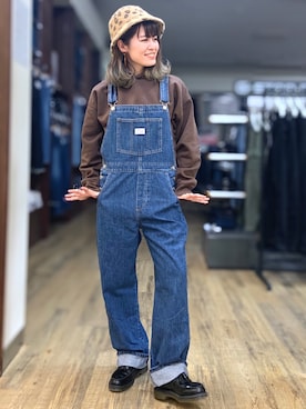 「Levi's（リーバイス）のアイテム（サロペット/オーバーオール）」を使った、𝚢𝚞𝚛𝚒𝚔𝚘❥さん（レディース・160cm）の秋コーディネート