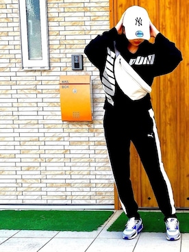 「PUMA」｜「アイテム（スウェットパンツ）」を使った、misakiさん（レディース・157cm）の秋コーディネート