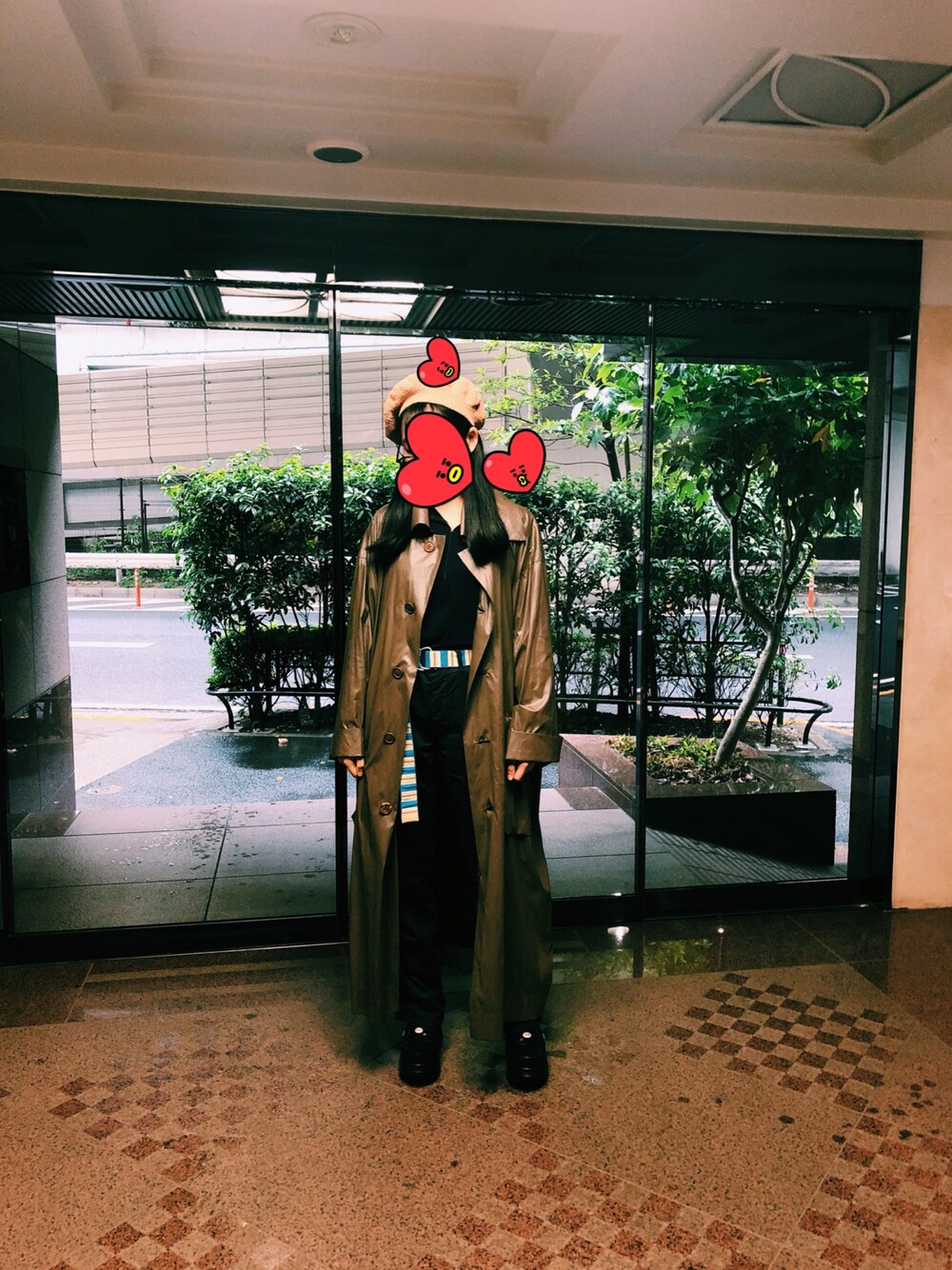 「Hey flowerのアイテム（Tシャツ/カットソー、イエロー系）」を使った、りんです。さん（レディース・162cm）の春コーディネートの1枚目の写真