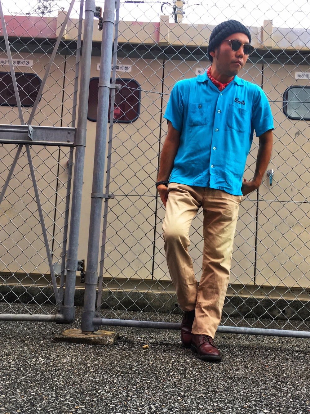 「秋服準備はじめました、シンプルコーデ、ヴィンテージ、vintage、アメカジ、ルード、ボーリングシャツ、チノパン、バンダナ」｜「VINTAGEの50's King Louie（シャツ/ブラウス、ブルー系）」を使った、Ri Maさん（メンズ・171cm）の秋コーディネートの1枚目の写真