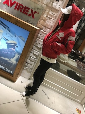 「アイテム（MA-1）」を使った、MURATA AYAKOさん（レディース・158cm）の夏コーディネート