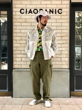 「TOWNCRAFT（タウンクラフト）のアイテム（ニット/セーター）」を使った、菅原 大翔さん（メンズ・173cm）の春コーディネート