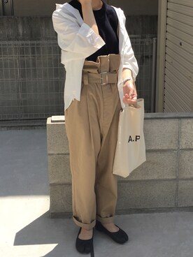 「Daniel Wellington（ダニエルウェリントン）の販売終了 クラシックペティット ボンダイ 32mm（アナログ腕時計）」を使った、Hibikiさん（レディース・157cm）の春コーディネート