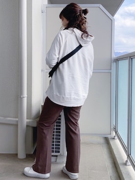 「apres jour（アプレジュール）のアイテム（スラックス）」を使った、てぃるさん（レディース・158cm）の春コーディネート