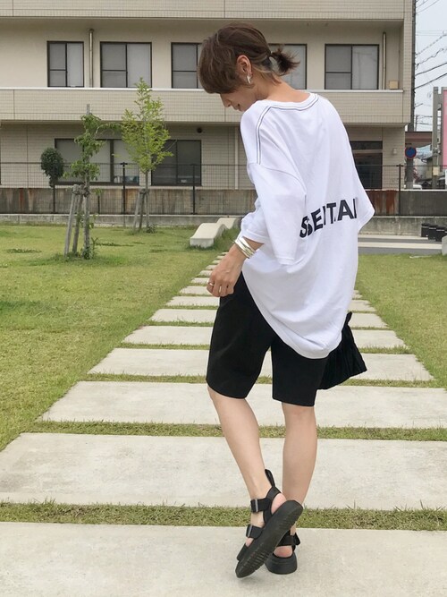 Kumika☆使用「via j（via j(ヴィアジェイ) "ESSENTIAL"半袖ルーズTシャツ）」的時尚穿搭