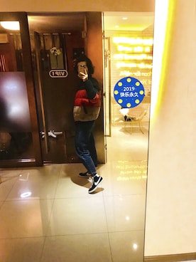 「８(eight)（エイト）のアイテム（ダウンジャケット/コート）」を使った、Yileiさん（レディース・168cm）の冬コーディネート