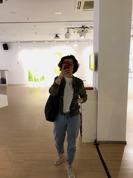 「NIKE AIR SLANT（ナイキエアスラント）のアイテム」を使った、Yileiさん（レディース・168cm）の春コーディネート