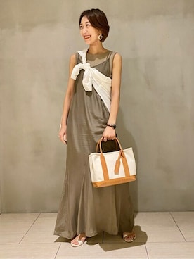 「アイテム（サンダル、グリーン系）」を使った、Natsumiさん（レディース・167cm）の夏コーディネート