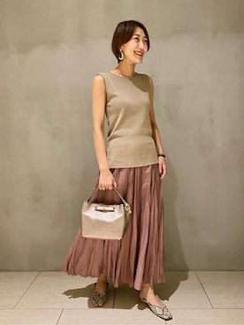 「アイテム（ショルダーバッグ、ゴールド系）」を使った、Natsumiさん（レディース・167cm）の秋コーディネート