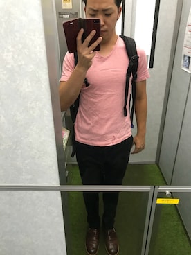 「LACOSTE（ラコステ）のコットンクルーネックTシャツ （半袖）（Tシャツ/カットソー、ピンク系）」を使った、Nさん（メンズ・167cm）の夏コーディネート