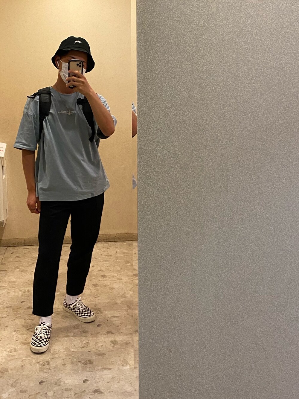 「夏コーデ、カジュアルコーデ、VANS、ステューシー、学生コーデ、古着MIX、クティール、kutir」｜「VANSのアイテム（シューズ、グレー系）」を使った、うっちさん（メンズ・170cm）の夏コーディネートの1枚目の写真