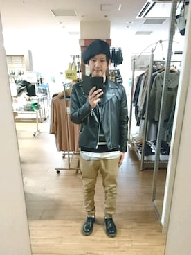「ベレー帽推奨委員会」｜「アイテム（ライダースジャケット）」を使った、キヨキヨさん（メンズ・167cm）の春コーディネート