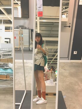 「FJALL RAVEN （フェールラーベン）のアイテム（バックパック/リュック、グリーン系）」を使った、_FLORA_さん（レディース）の秋コーディネート