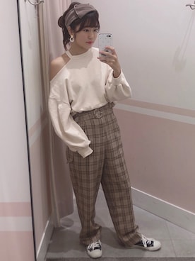 「へザー」｜「アイテム（スニーカー）」を使った、ariさん（レディース・158cm）の秋コーディネート