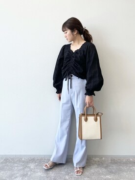 「へザー」｜「アイテム（スラックス）」を使った、ariさん（レディース・158cm）の春コーディネート