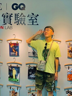 「plain-me（プレインミー）のアイテム（ショルダーバッグ）」を使った、arnさん（メンズ・178cm）の夏コーディネート