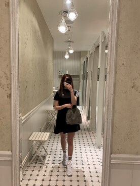 ワンピース ドレスを使った スニーカー 靴下 の人気ファッションコーディネート Wear