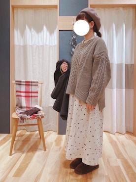 「ブラウンニット」｜「アイテム（その他アウター）」を使った、m o eさん（レディース・152cm）の秋コーディネート