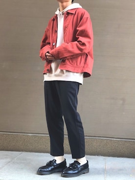 「アイテム（カバーオール、レッド系）」を使った、間井谷　勇生【大阪美容師】さん（メンズ・169cm）の冬コーディネート