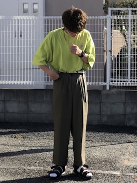 「オリーブ」｜「アイテム（財布/小物）」を使った、間井谷　勇生【大阪美容師】さん（メンズ・169cm）の秋コーディネート