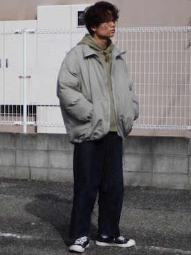 「kutir（クティール）のアイテム（ダウンジャケット/コート）」を使った、間井谷　勇生【大阪美容師】さん（メンズ・169cm）の秋コーディネート