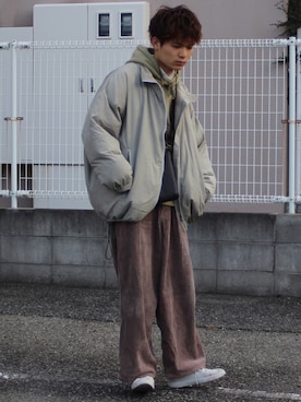 「kutir（クティール）のアイテム（ダウンジャケット/コート）」を使った、間井谷　勇生【大阪美容師】さん（メンズ・169cm）の冬コーディネート