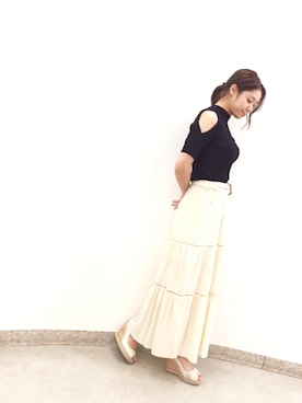 「Supreme.La.La.（シュープリームララ）のアイテム」を使った、Harei Arakawaさん（レディース・168cm）の春コーディネート