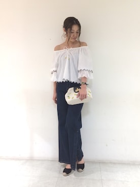 「Supreme.La.La.（シュープリームララ）のアイテム（アクセサリー）」を使った、Harei Arakawaさん（レディース・168cm）の春コーディネート