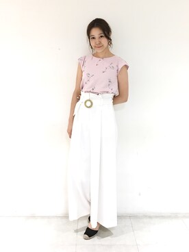 「Supreme.La.La.（シュープリームララ）のアイテム（パンツ）」を使った、Harei Arakawaさん（レディース・168cm）の春コーディネート