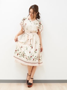 「Supreme.La.La.（シュープリームララ）のアイテム（パンプス）」を使った、Harei Arakawaさん（レディース・168cm）の夏コーディネート