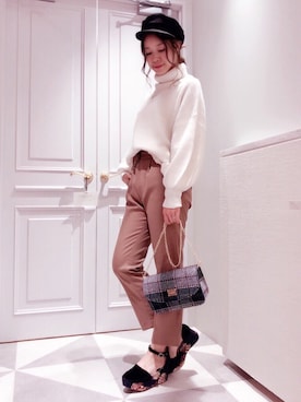 「Supreme.La.La.（シュープリームララ）のアイテム（パンツ）」を使った、Harei Arakawaさん（レディース・168cm）の秋コーディネート