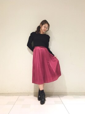 「Supreme.La.La.（シュープリームララ）のアイテム（スカート）」を使った、Harei Arakawaさん（レディース・168cm）の冬コーディネート