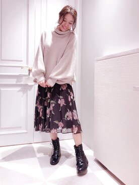 「Supreme.La.La.（シュープリームララ）のアイテム（スカート）」を使った、Harei Arakawaさん（レディース・168cm）の冬コーディネート