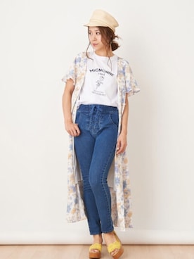 「Supreme.La.La.（シュープリームララ）のアイテム（パンツ）」を使った、Harei Arakawaさん（レディース・168cm）の春コーディネート