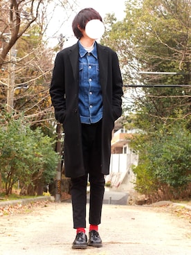 「FACTOTUM（ファクトタム）のアイテム（チェスターコート）」を使った、りょうすけさん（メンズ・166cm）の冬コーディネート