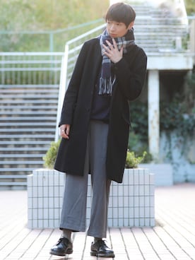 「FACTOTUM（ファクトタム）のアイテム（チェスターコート）」を使った、りょうすけさん（メンズ・166cm）の冬コーディネート